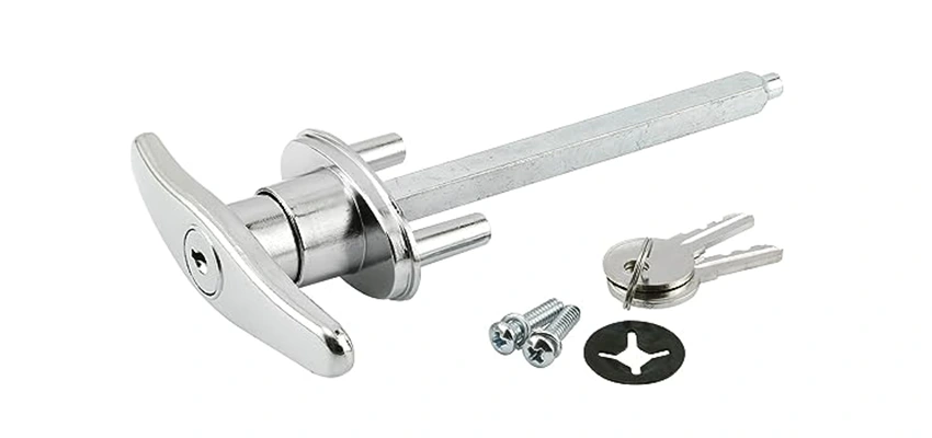 Old Style Garage Door Locks Replacements in Pleasure Point, California