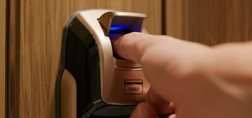 Locksmith Company For Window Lock Installation in Pleasure Point, California